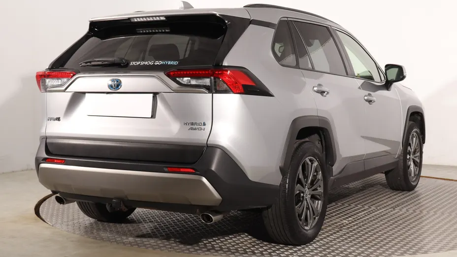 Toyota RAV4 -