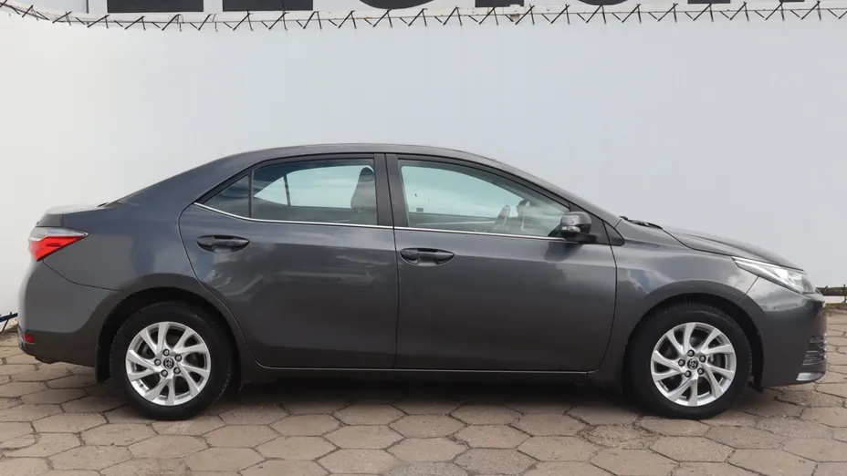 Toyota Corolla -
