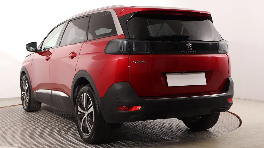 Peugeot 5008 -