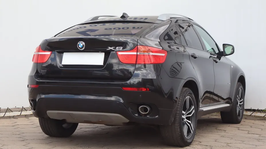 BMW X6 -