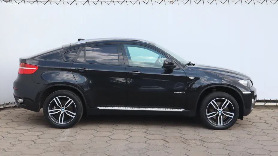 BMW X6 -