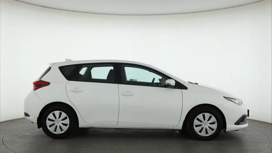 Toyota Auris -