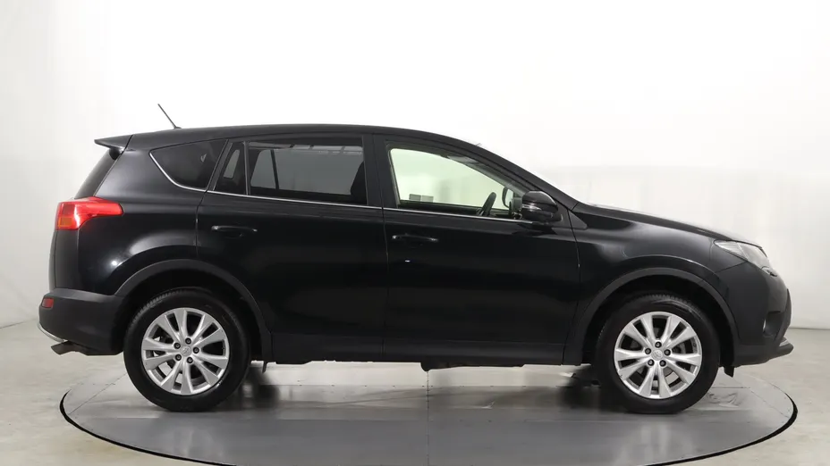 Toyota RAV4 -