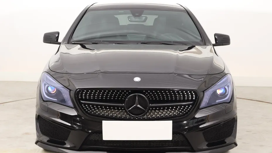 Mercedes CLA -