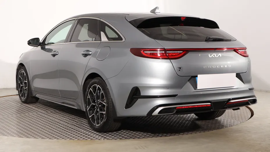 Kia ProCeed -