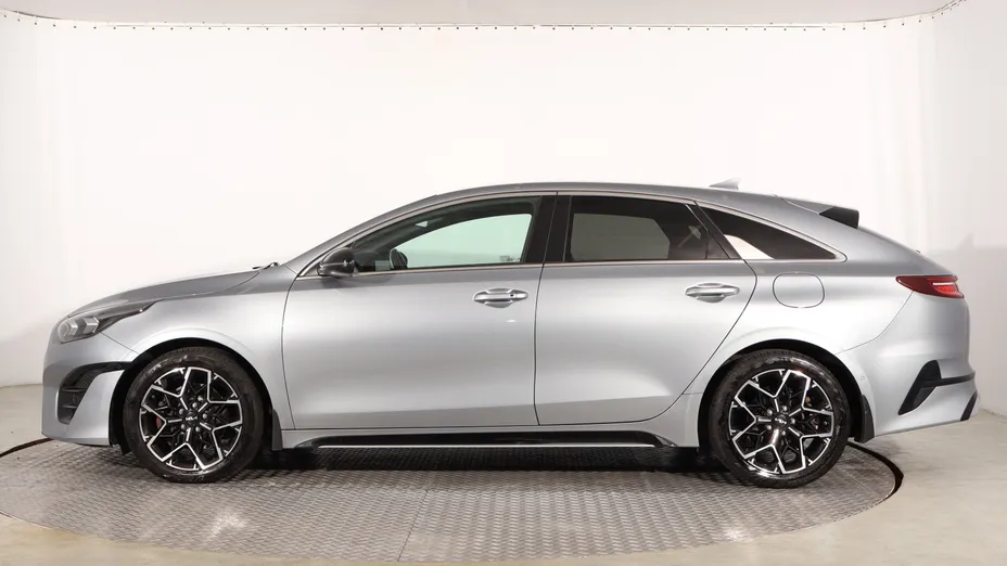 Kia ProCeed -