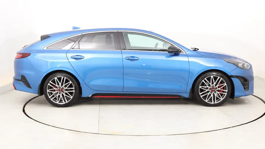 Kia ProCeed -