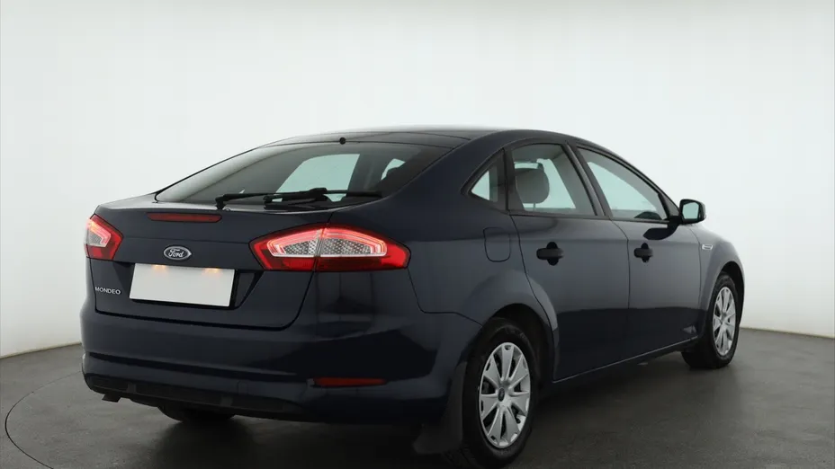 Ford Mondeo -