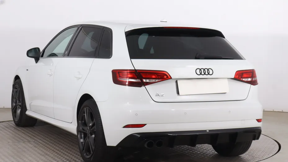 Audi A3 -
