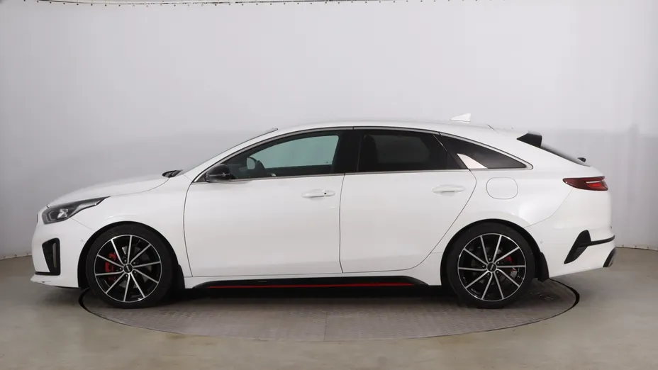 Kia ProCeed -