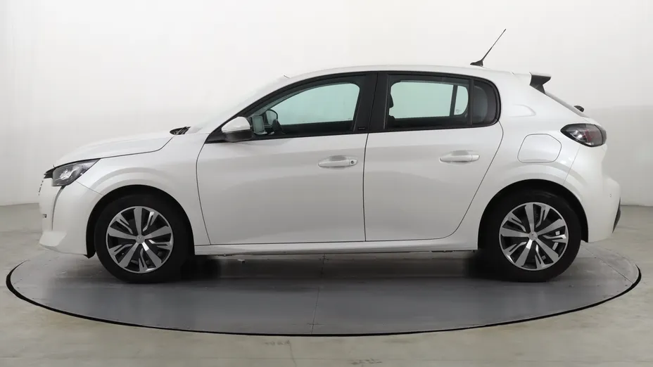 Peugeot 208 -