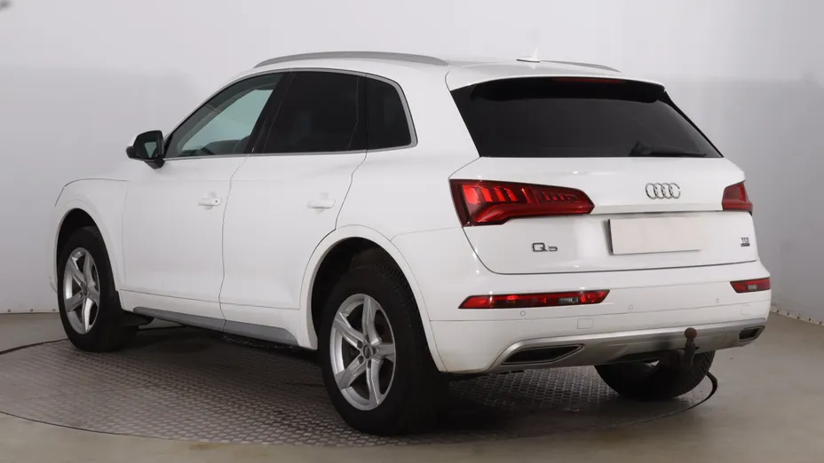 Audi Q5 -