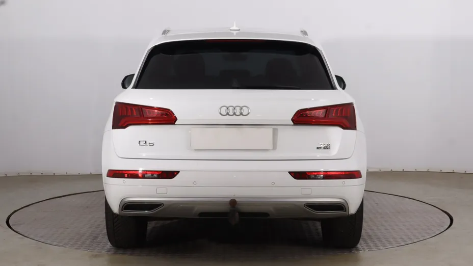 Audi Q5 -