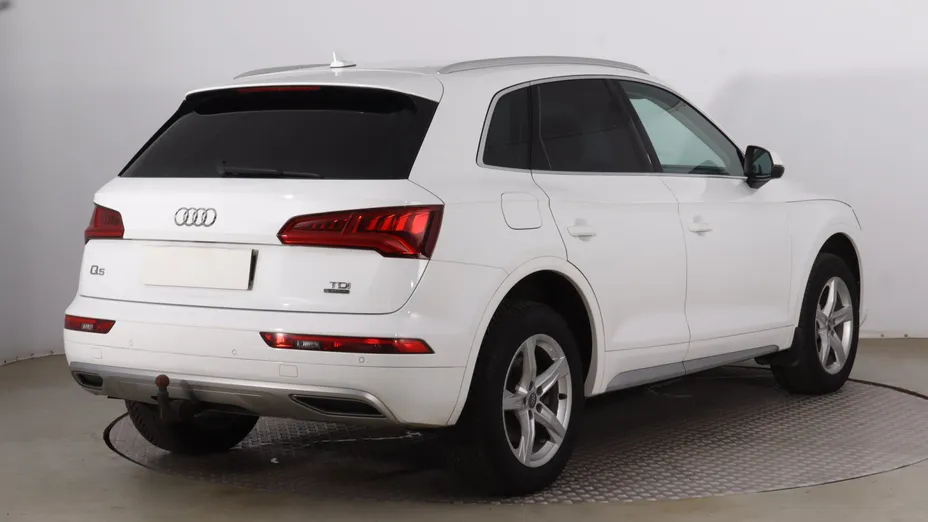 Audi Q5 -