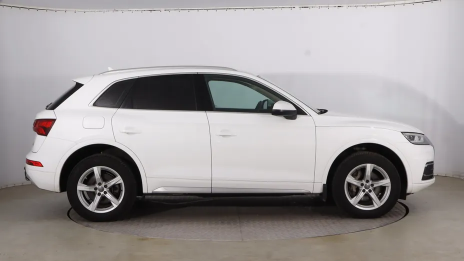Audi Q5 -
