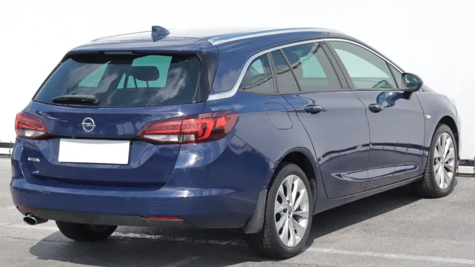 Opel Astra -