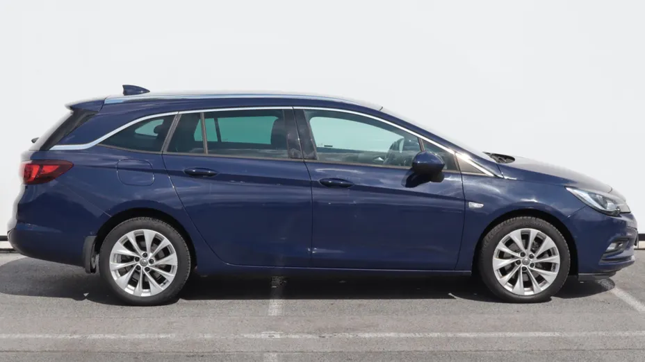 Opel Astra -