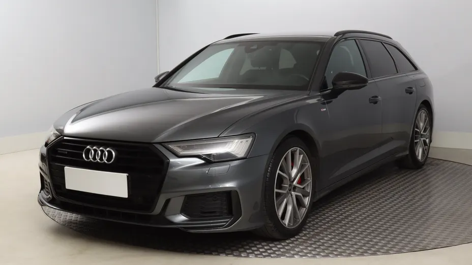 Audi A6 -