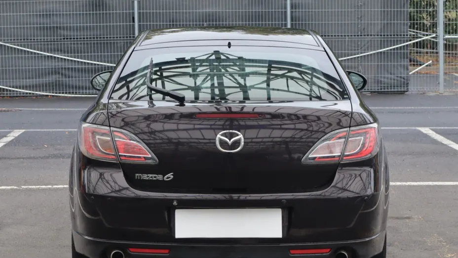 Mazda 6 -