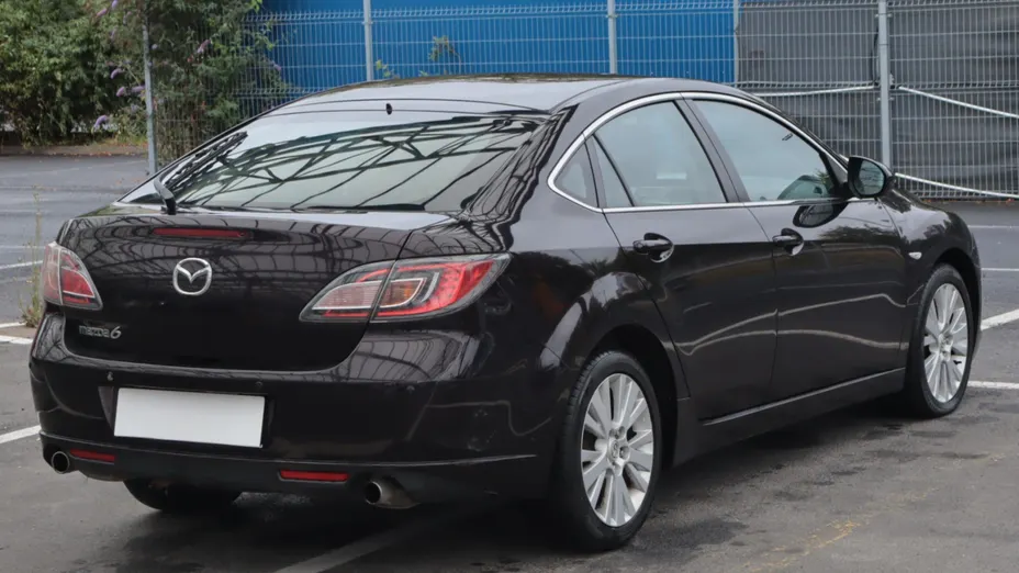 Mazda 6 -