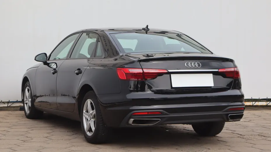 Audi A4 -