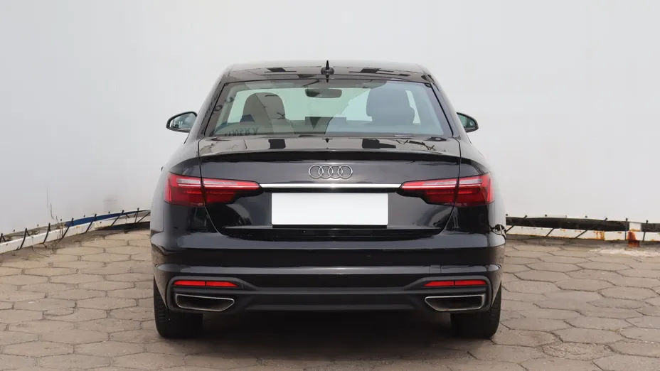 Audi A4 -