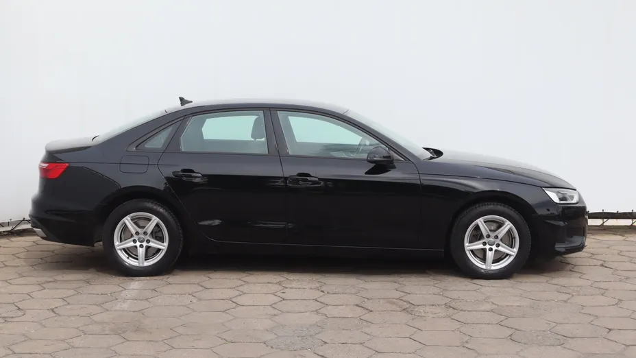 Audi A4 -