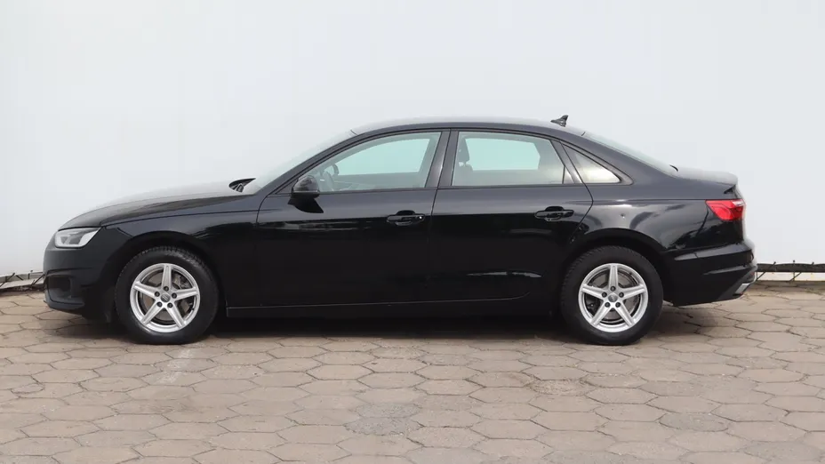Audi A4 -