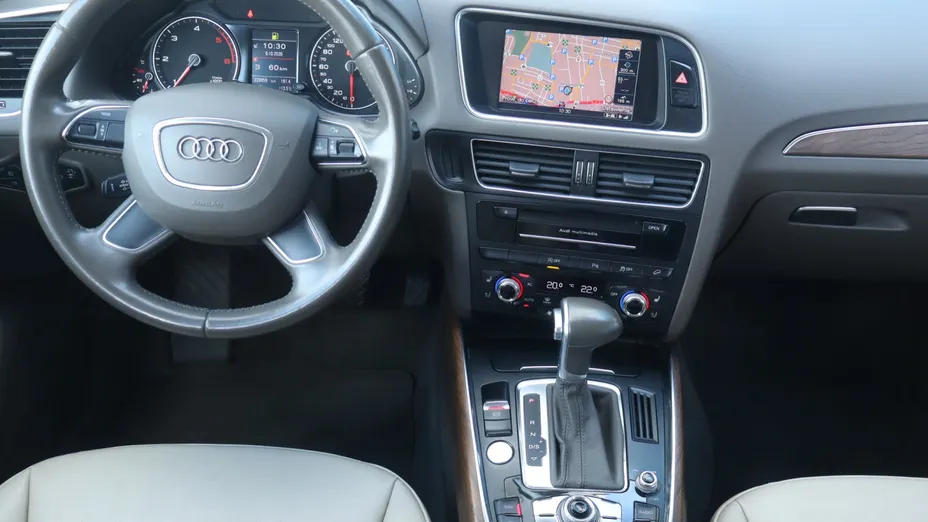 Audi Q5 -