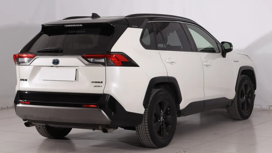 Toyota RAV4 -