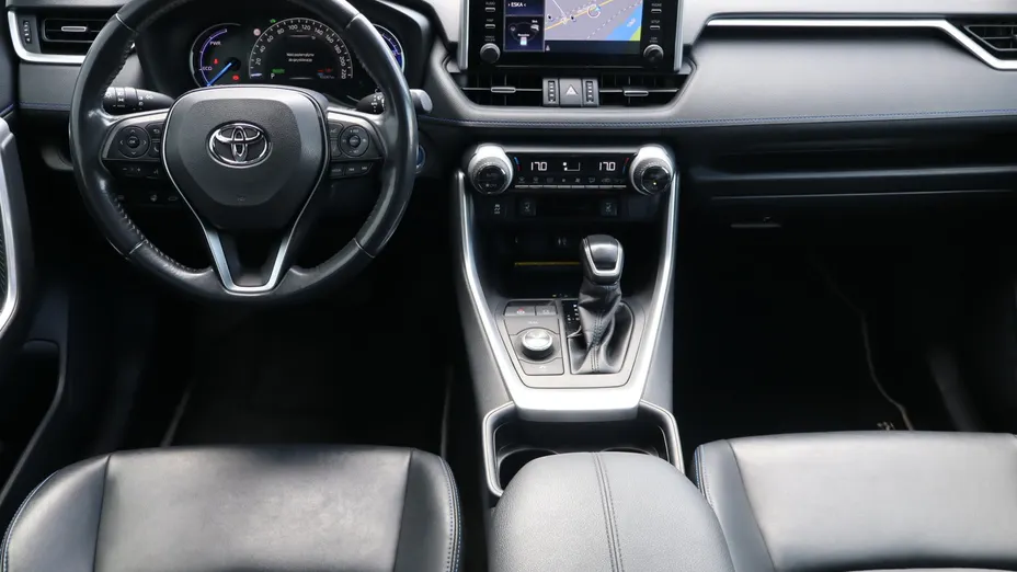 Toyota RAV4 -