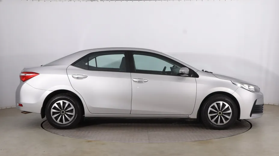 Toyota Corolla -