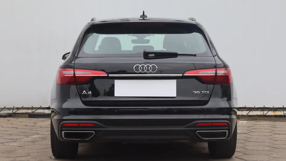 Audi A4 -
