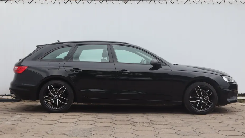 Audi A4 -