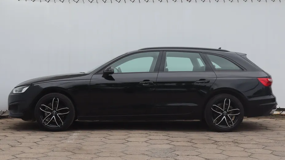 Audi A4 -