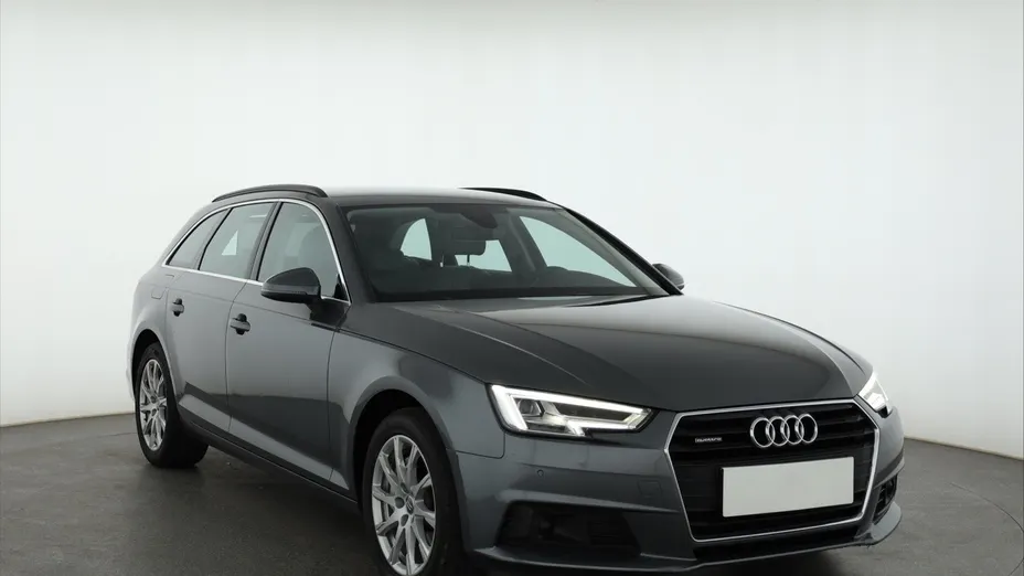 Audi A4 -