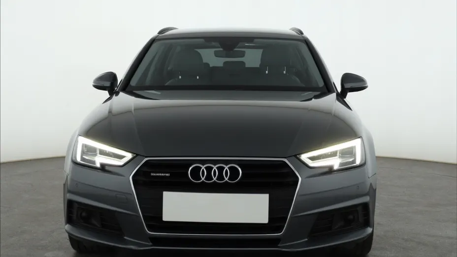 Audi A4 -