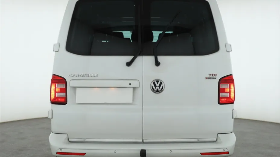 VW Caravelle -