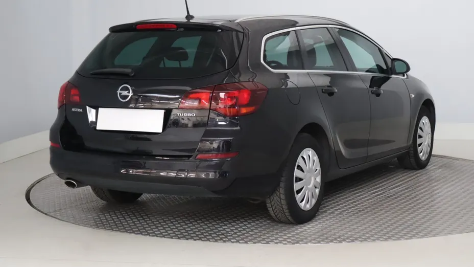 Opel Astra -