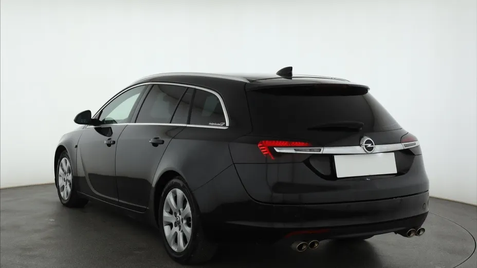 Opel Insignia -
