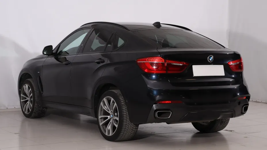 BMW X6 -