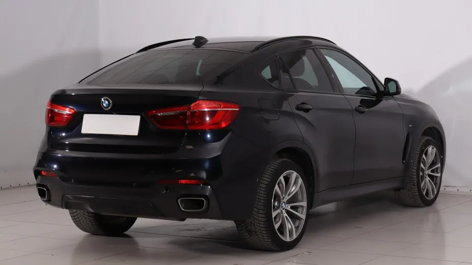 BMW X6 -