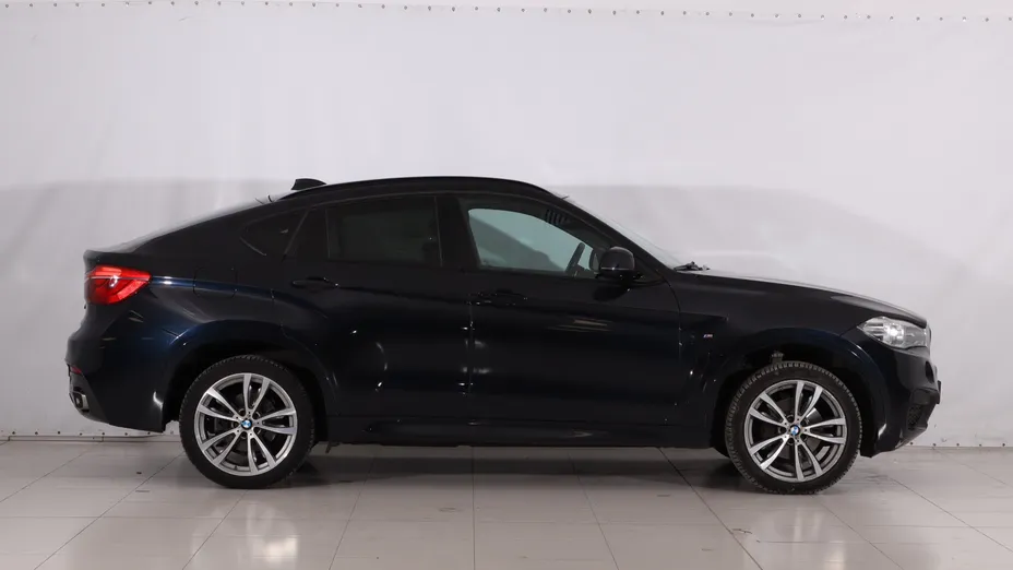 BMW X6 -
