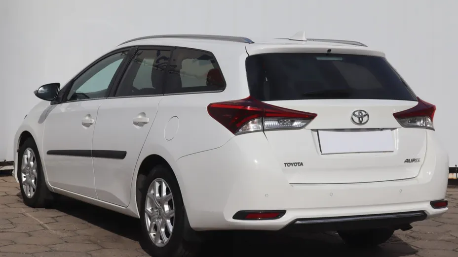 Toyota Auris -
