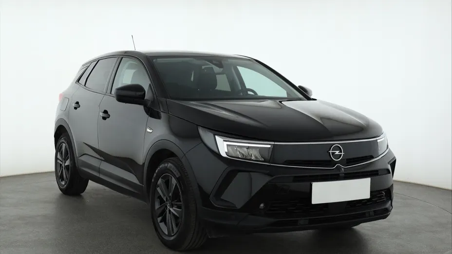 Opel Grandland -