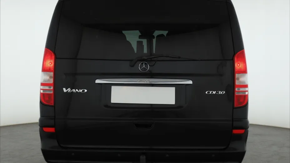 Mercedes Viano -