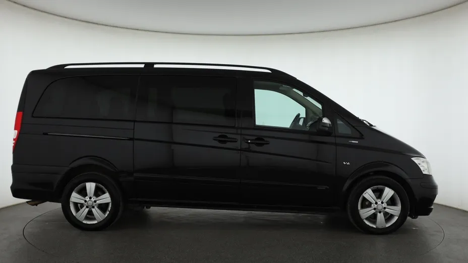 Mercedes Viano -