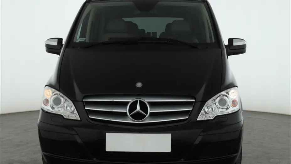 Mercedes Viano -