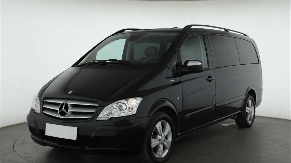 Mercedes Viano -