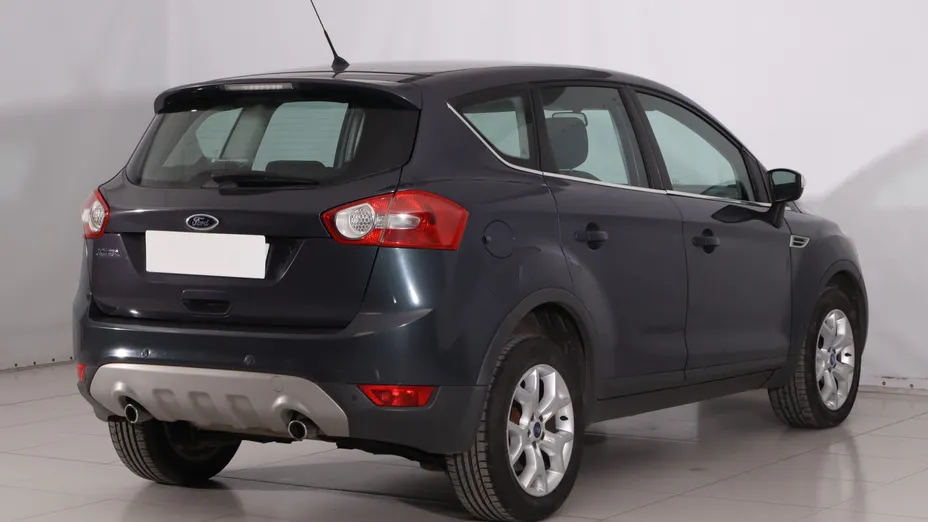 Ford Kuga -